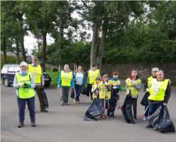 Walkers and helpers at the Knockie shelter